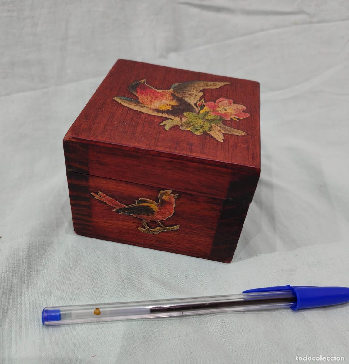 Vintage: Peque&ntilde;a caja de madera madera decorada con pajaros. - Foto 2