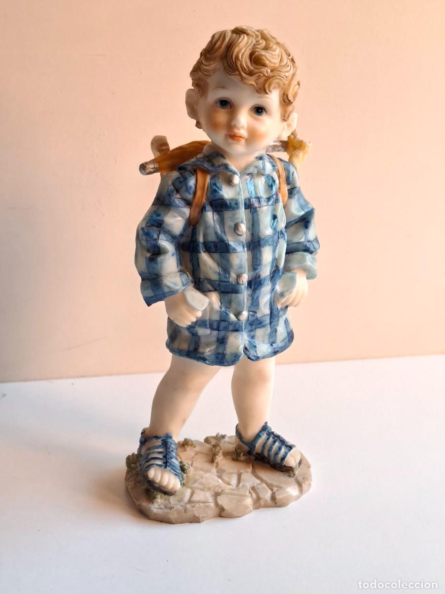 Vintage: FIGURA DE CERAMICA INFANTIL VINTAGE - NI&Ntilde;O VIAJERO CON PATO - 22 CM ALTO