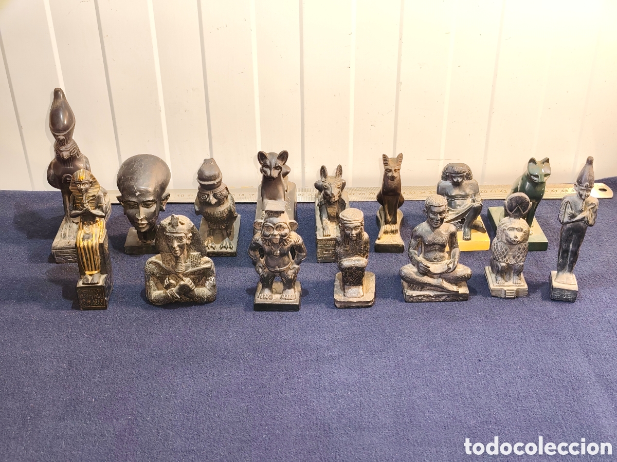 Vintage: Gran Lote de 15 Figuras de Resina Estilo Egipto Antiguo / Dioses y Faraones