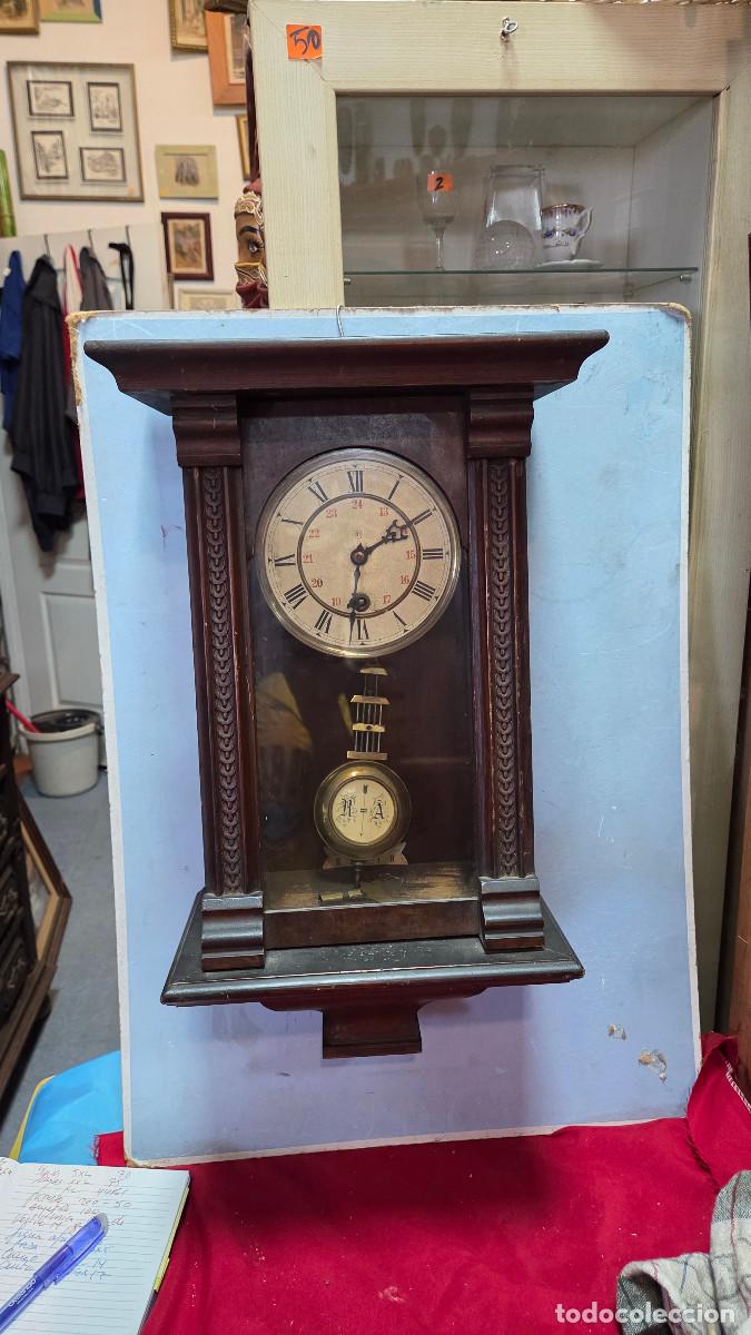 Vintage: reloj de pared antiguo