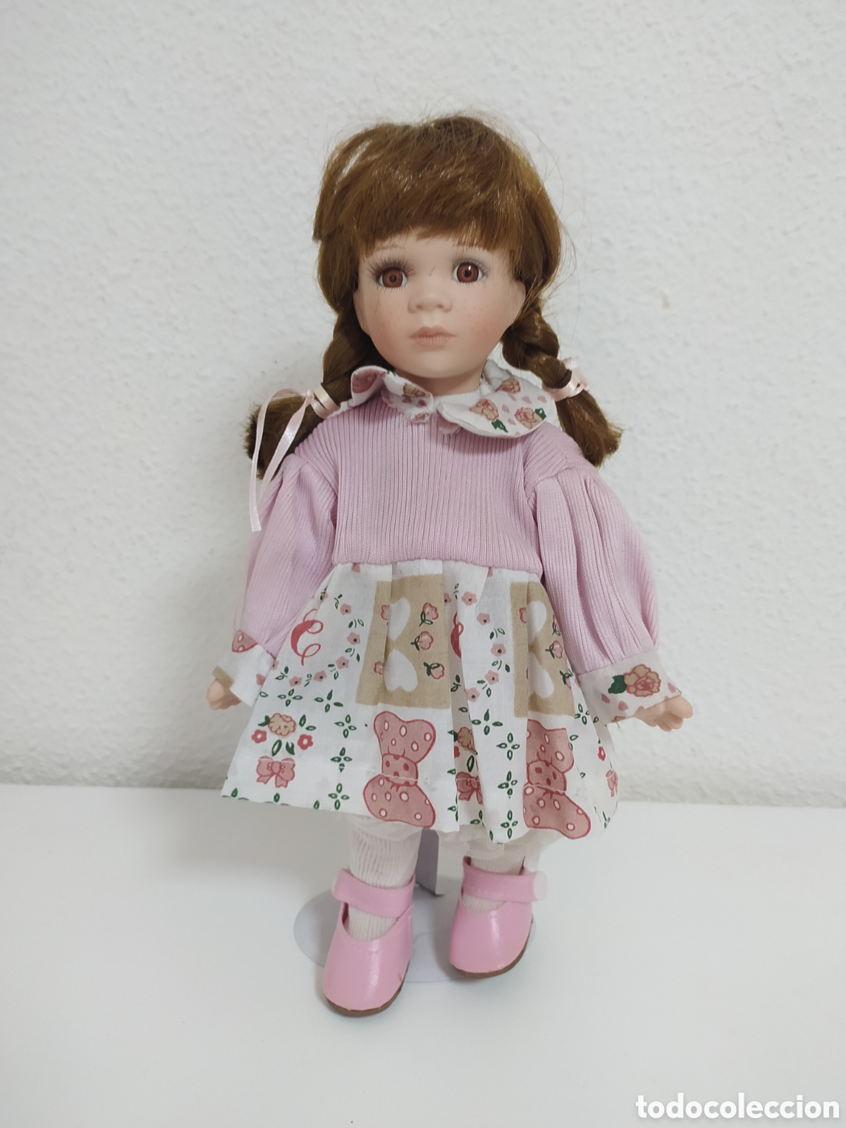 Vintage: Mu&ntilde;eca Porcelana Legal Arts S.A.