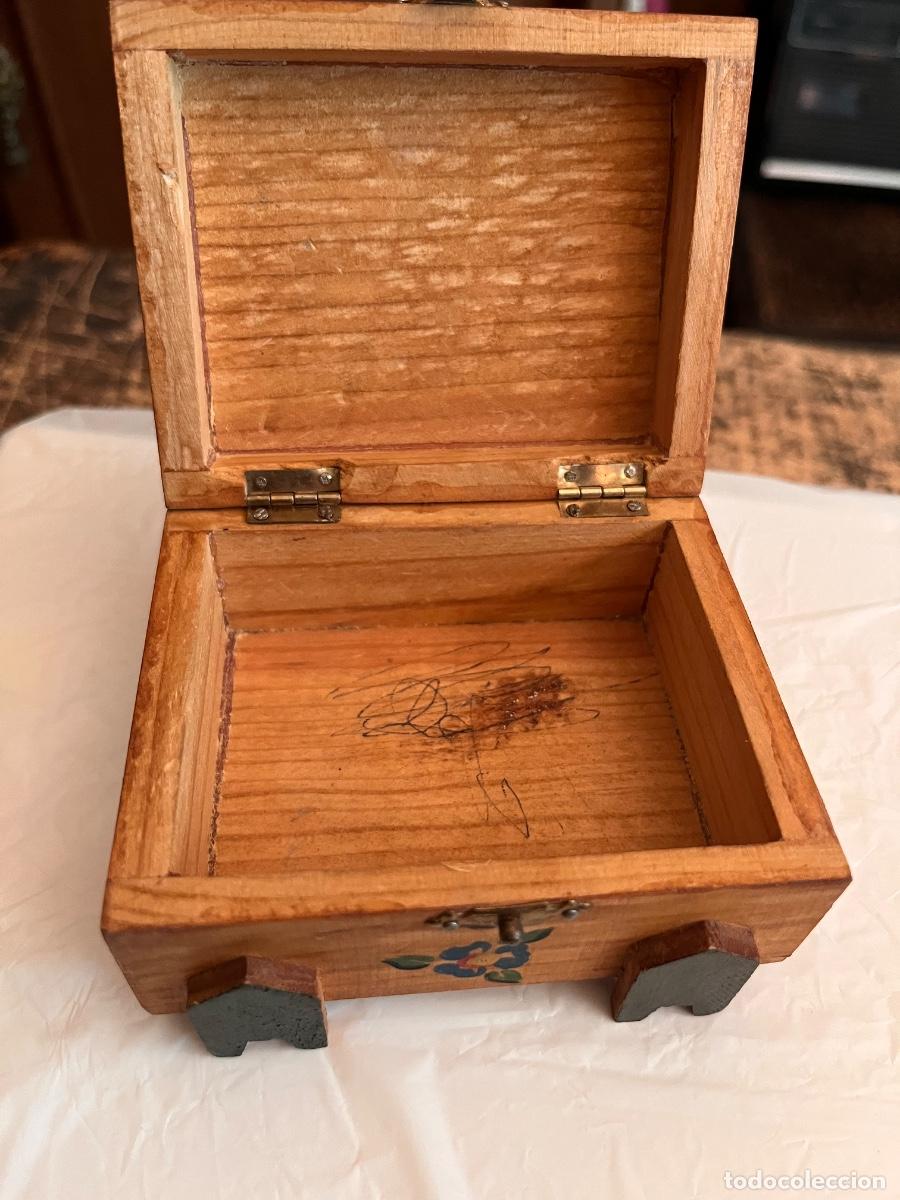 Vintage: BAULITO DE MADERA PINTADO A MANO - Foto 7