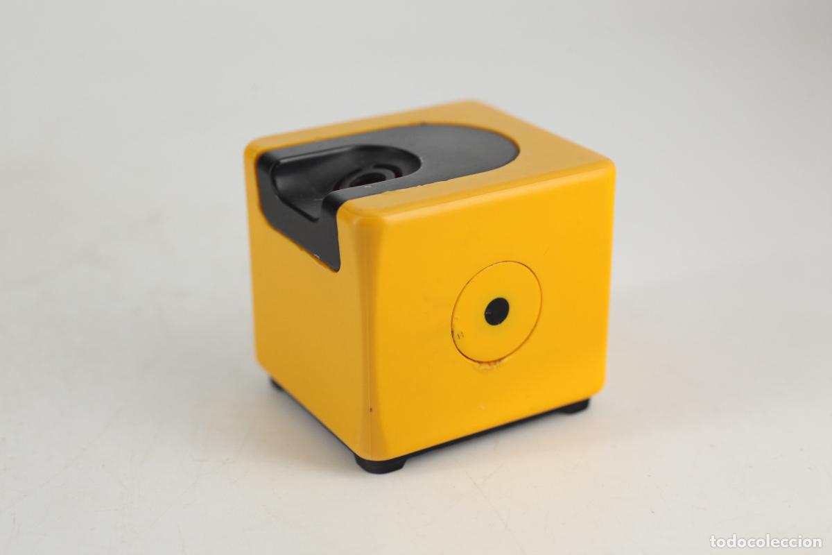 Vintage: Mechero de sobremesa vintage Braun T3 dise&ntilde;o Dieter Rams 1970 Amarillo negro