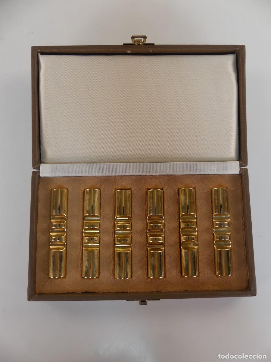 Vintage: JUEGO DE 6 REPOSACUBIERTOS DE LATON O BRONCE EN CAJA