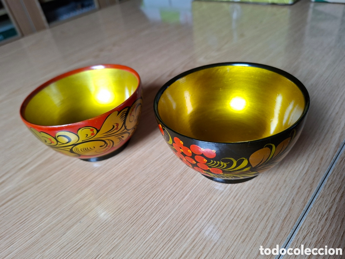 Vintage: PAREJA DE CUENCOS DE MADERA, ESTILO &rdquo;KHOKHLOMA&rdquo; (artesania tradicional rusa)