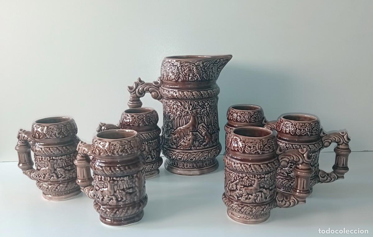 Vintage: JUEGO DE JARRAS DE CERVEZA CON DISE&Ntilde;O EN RELIEVE