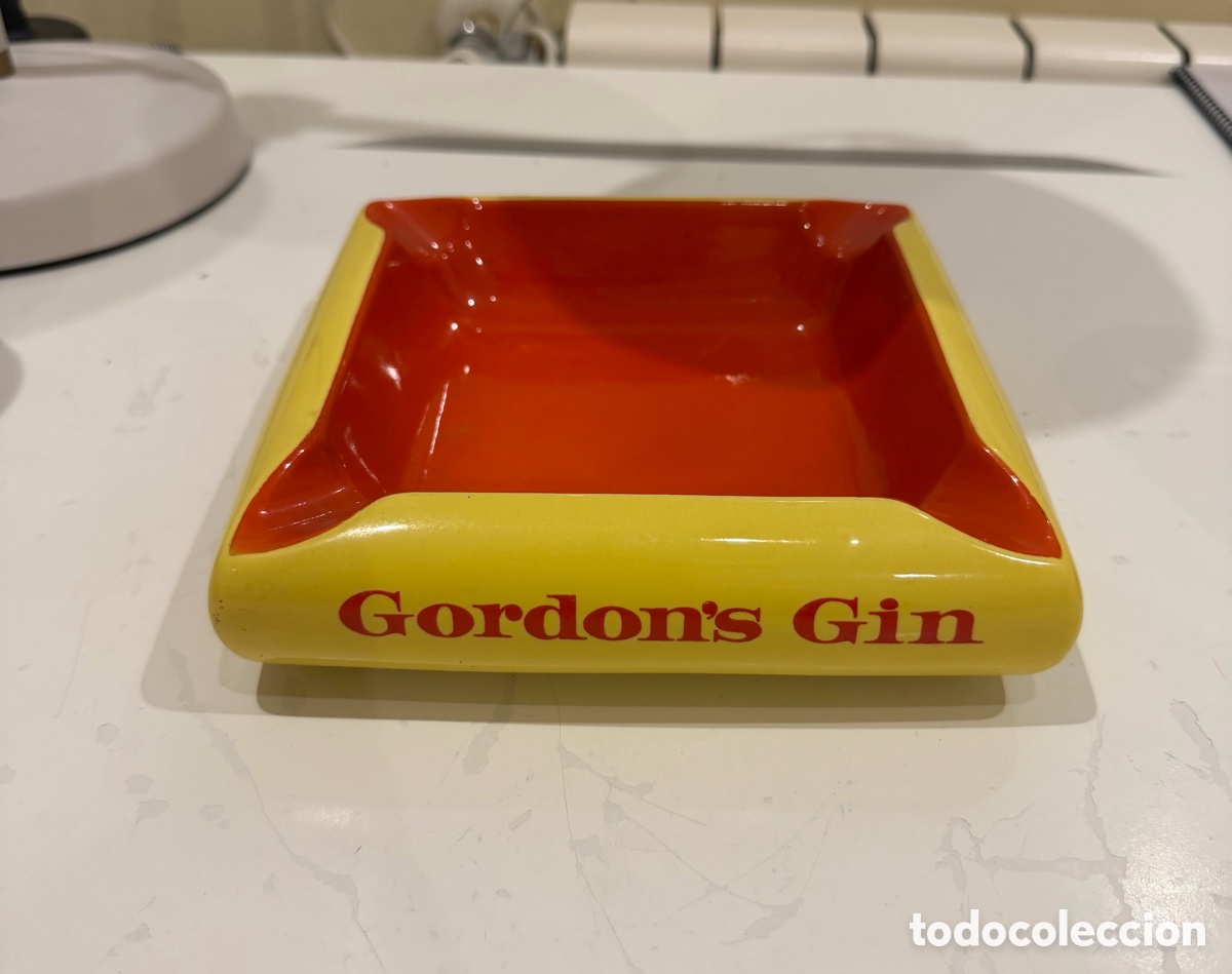 Vintage: Cenicero Gordon's Gin Vintage