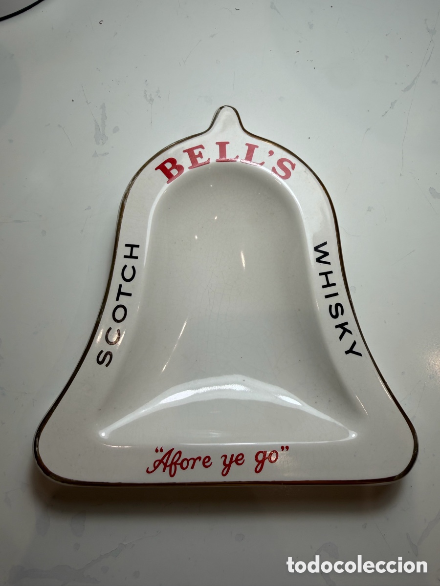 Vintage: Cenicero Bell's Whisky Wade Campana Vintage