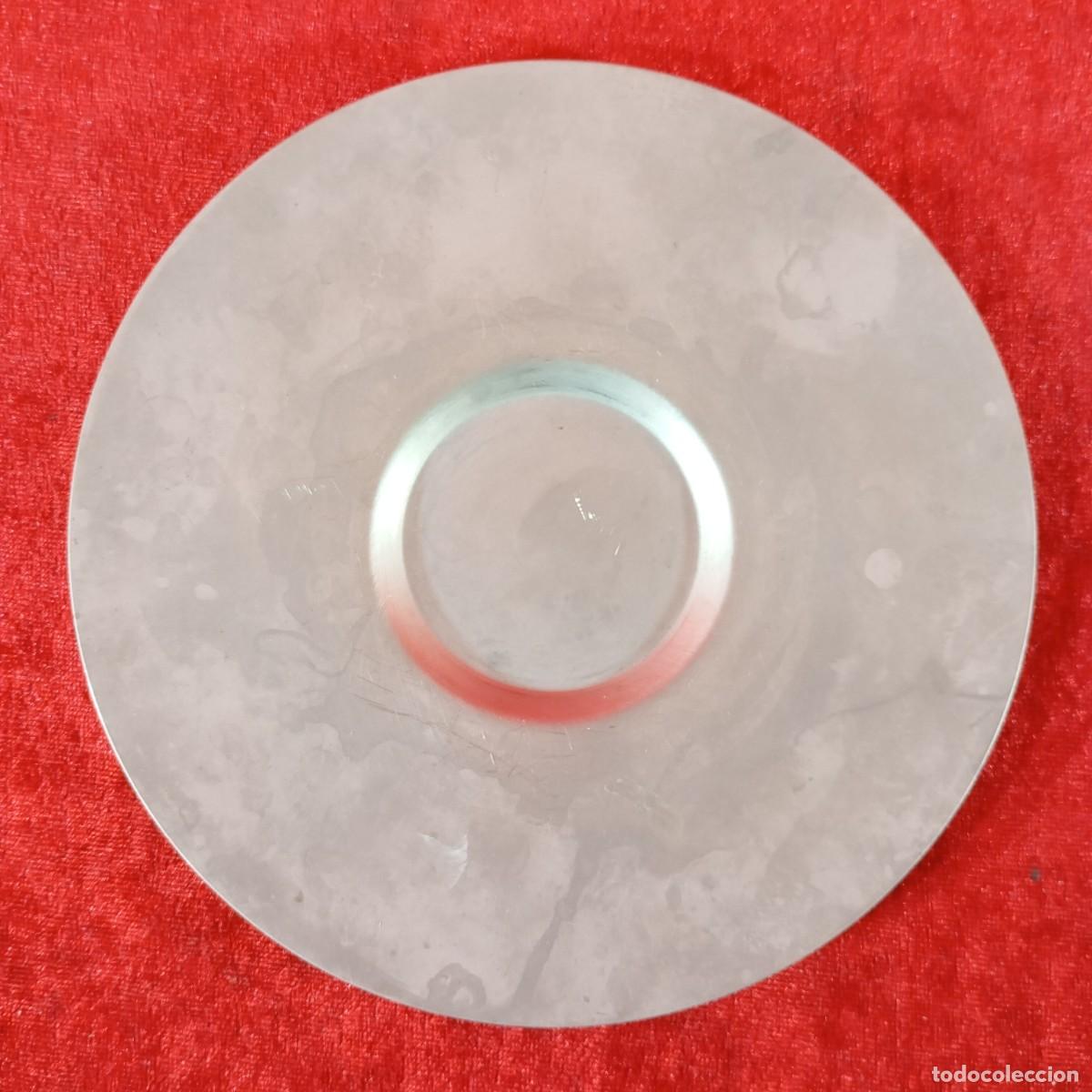 Vintage: PLATITO MET&Aacute;LICO PARA TAZA - 16 CM - DE DISE&Ntilde;O - VINTAGE