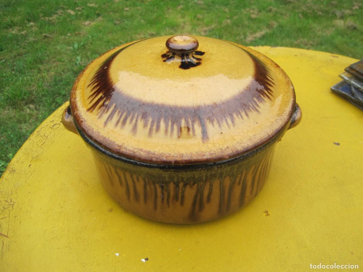 Vintage: CAZUELA DE BARRO ESMALTADO - OLLA - A&Ntilde;OS 60