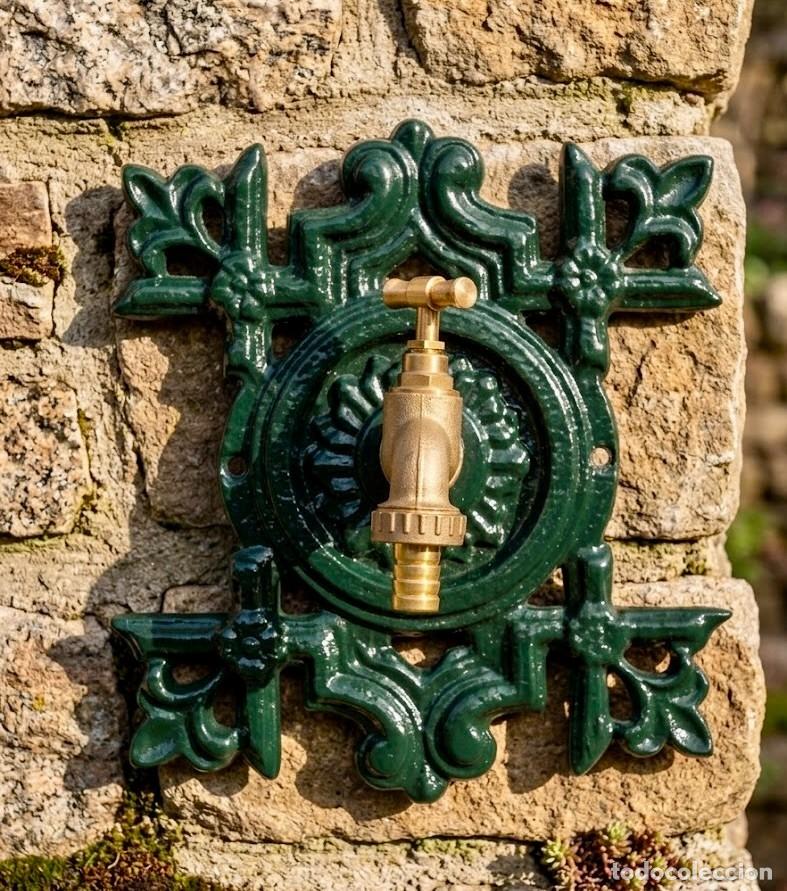 Vintage: Fuente de pared en hierro fundido y lat&oacute;n &ndash; estilo industrial vintage