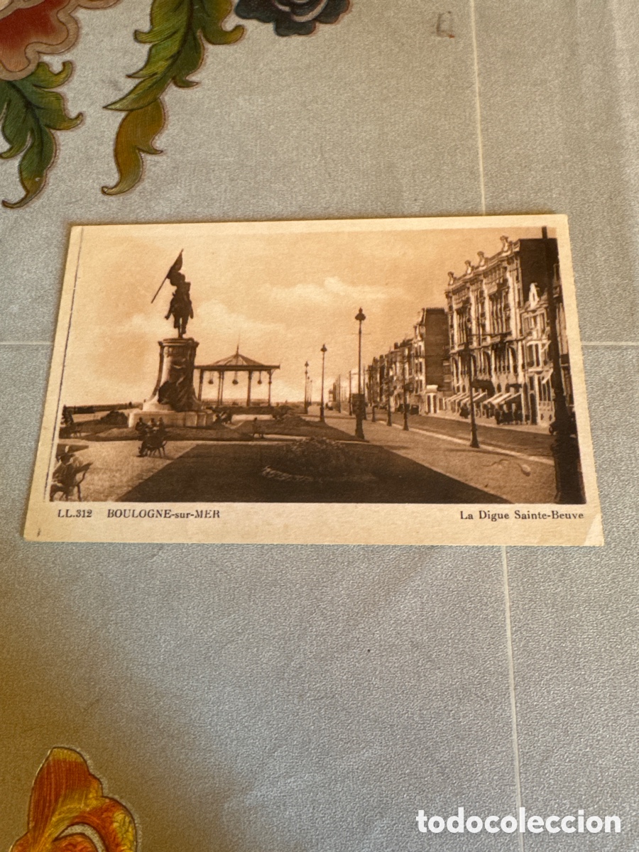 Vintage: Postal &rdquo;La Digue Sainte-Beuve&rdquo; en la localidad costera de Boulogne-sur-Mer, Francia.