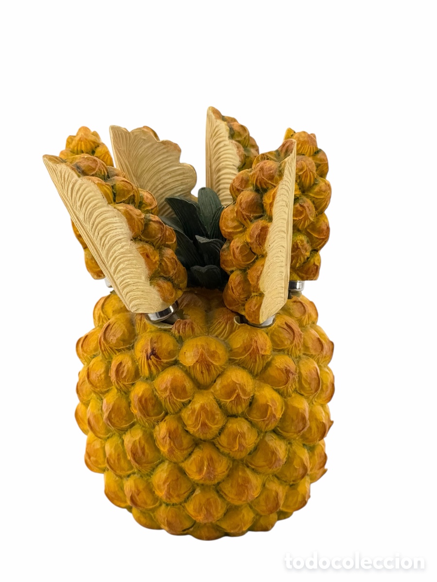 Vintage: Figura de Pi&ntilde;a con Cuchillos para untar