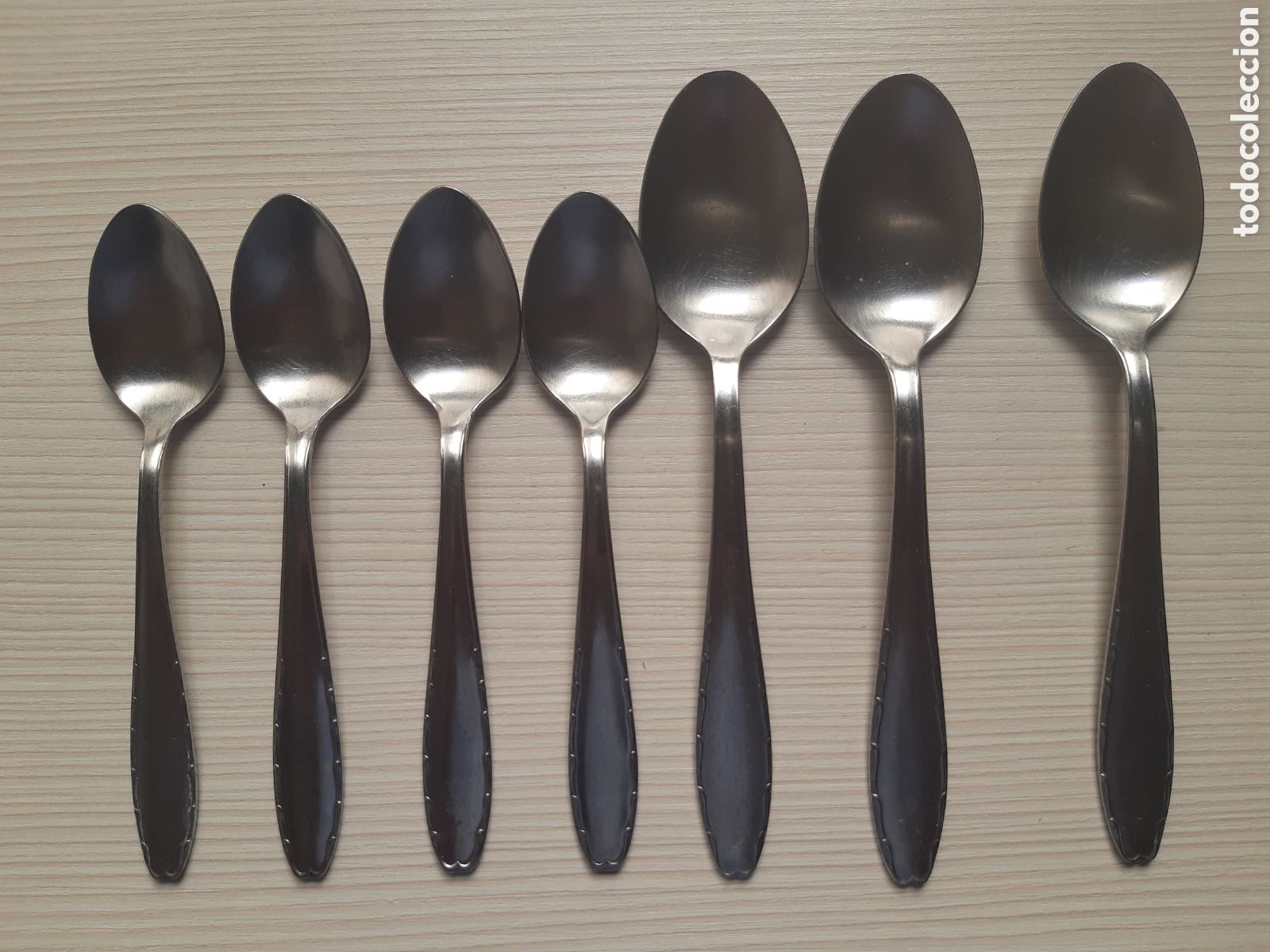 Vintage: Cucharas de acero para completar cuberter&iacute;a. A&ntilde;os 60.