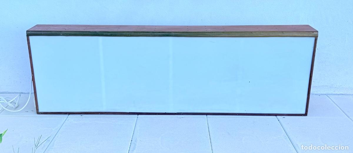 Vintage: Negatoscopio de hospital en madera y metacrilato