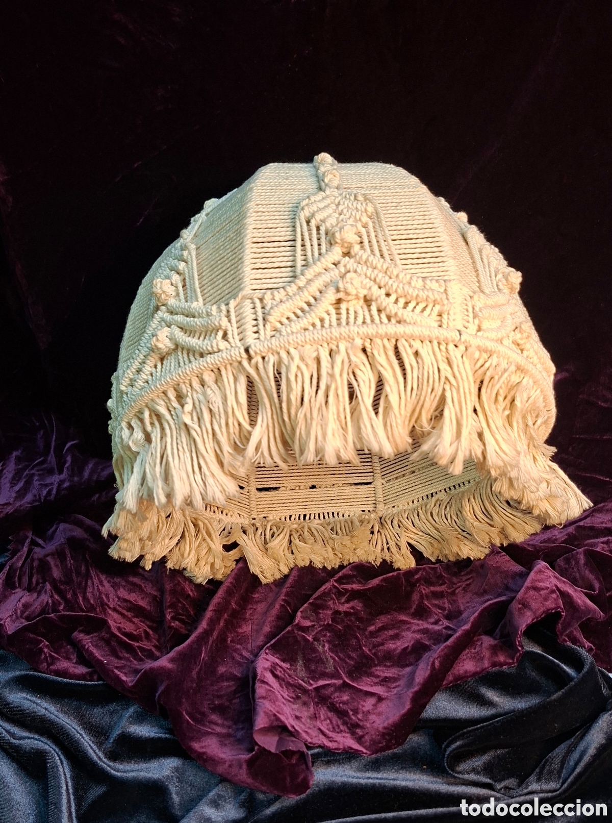 Vintage: Pantalla de l&aacute;mpara vintage de macram&eacute; con flecos (Siglo XX) - Boho / Retro
