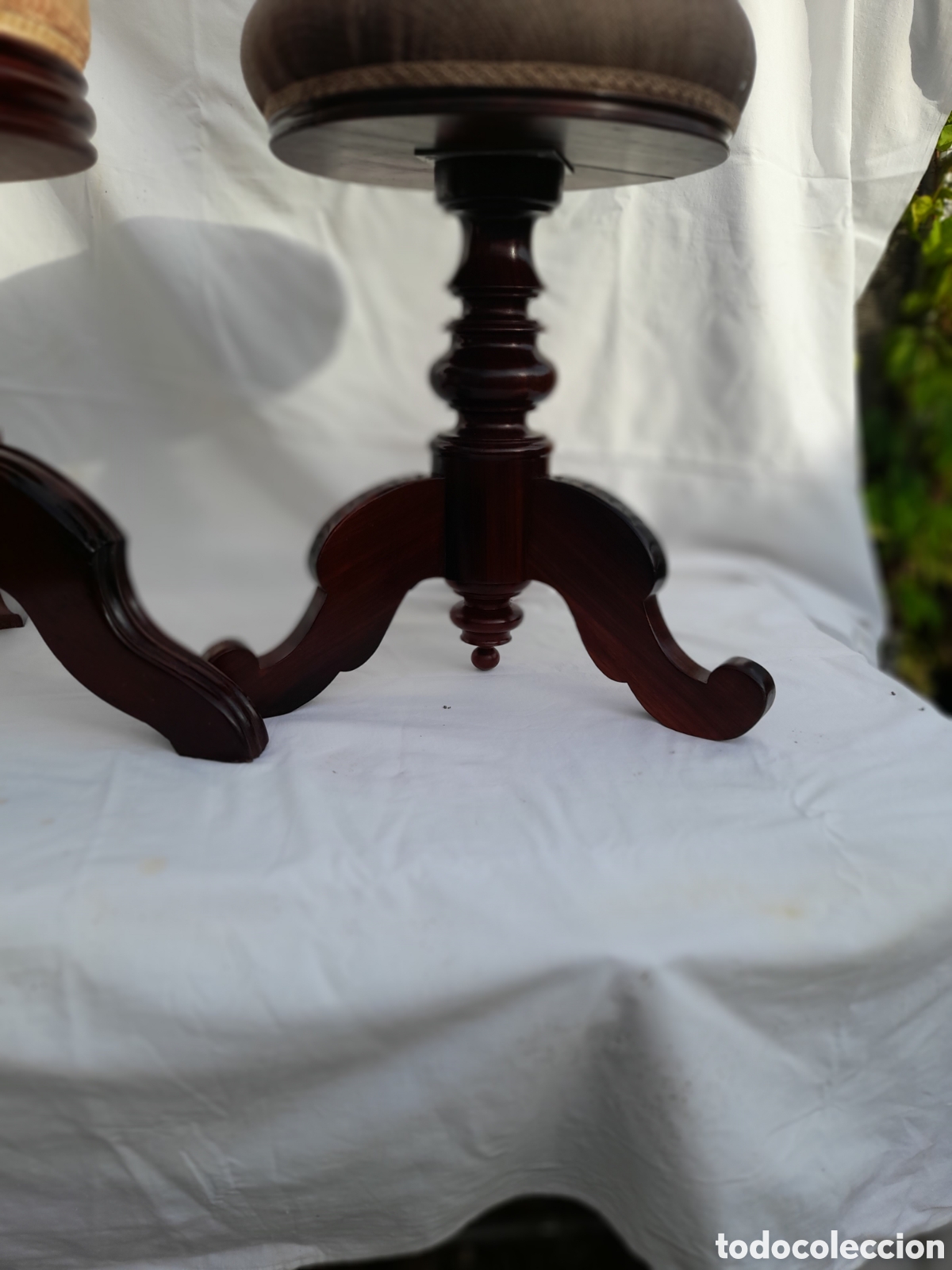 Vintage: ... taburete de piano ,madera de caoba ,&eacute;poca Isabel - Foto 2