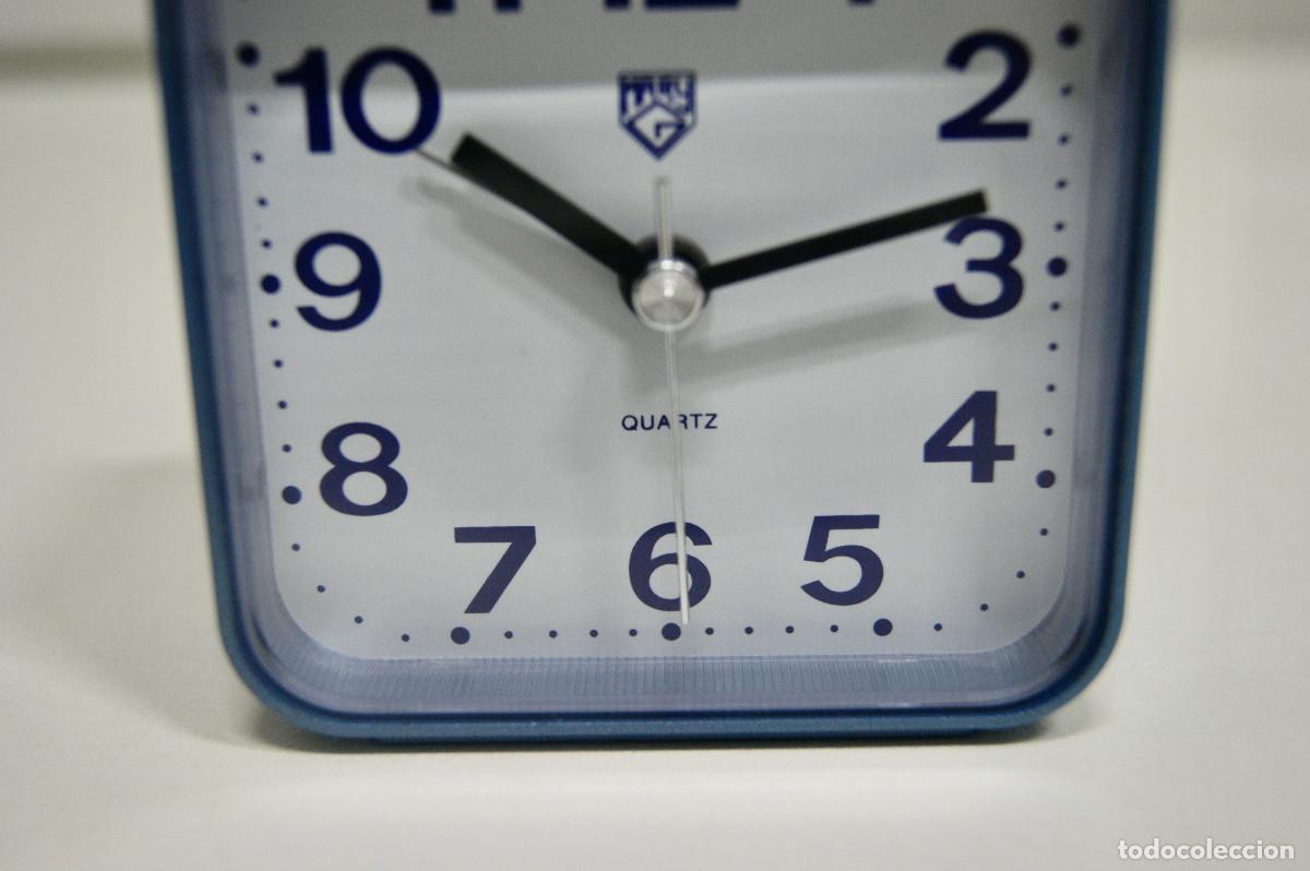 Vintage: Reloj despertador azul - Foto 5