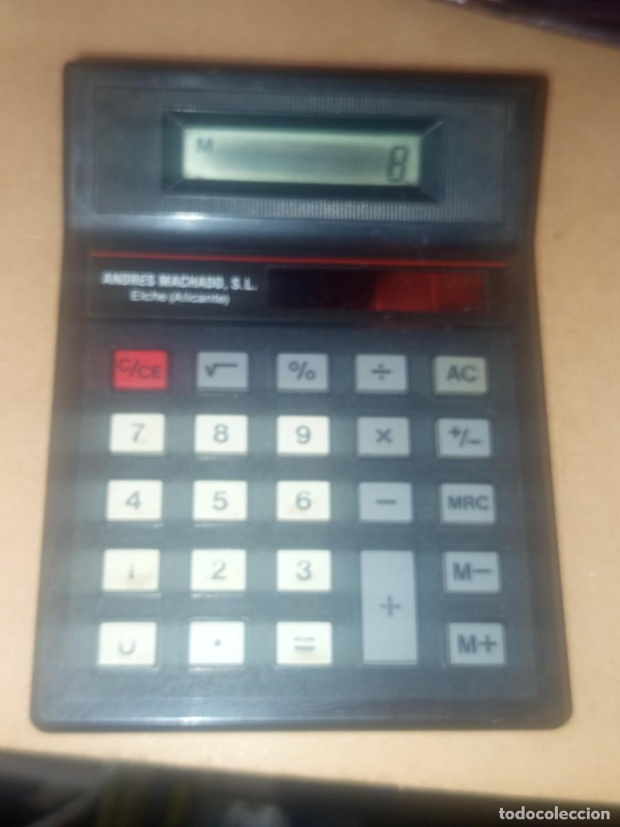 Vintage: Antiguo art&iacute;culo de colecci&oacute;n calculadora