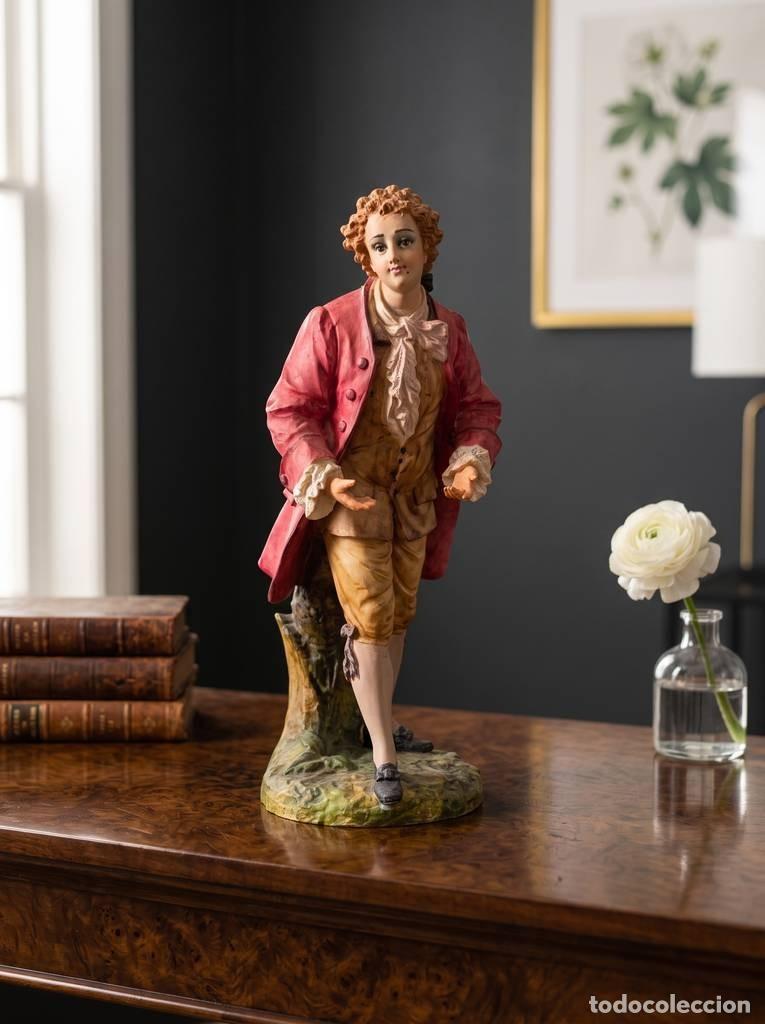 Vintage: FIGURA DE HOMBRE CORATIVA
