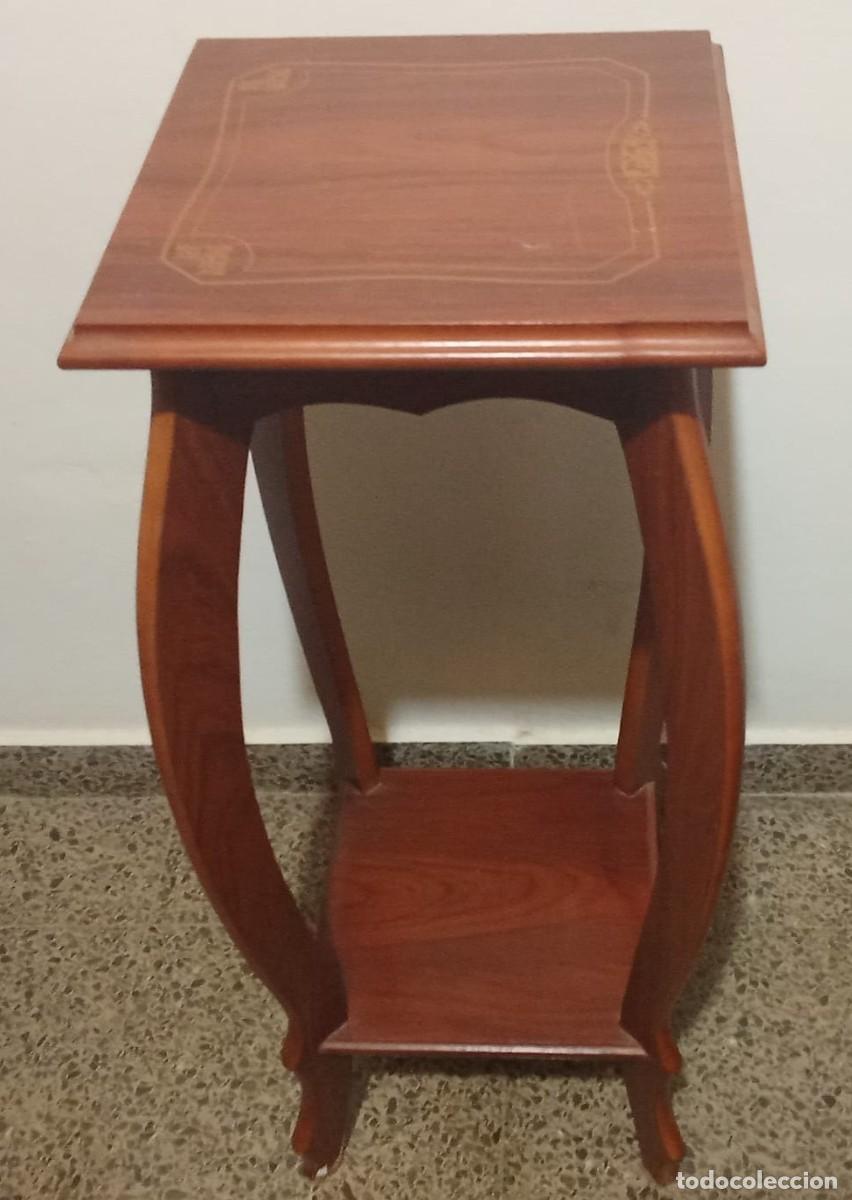 Vintage: Mesa auxiliar o mesita decorativa de madera