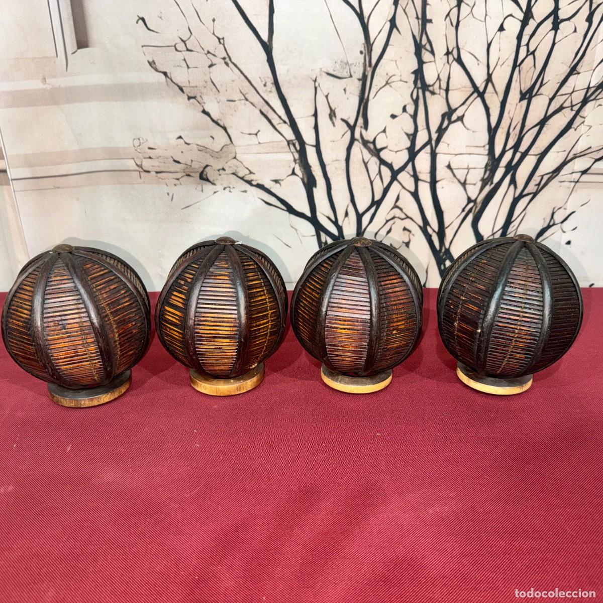Vintage: Esfera Decorativa Artesanal de Madera con un Dise&ntilde;o Acanalado