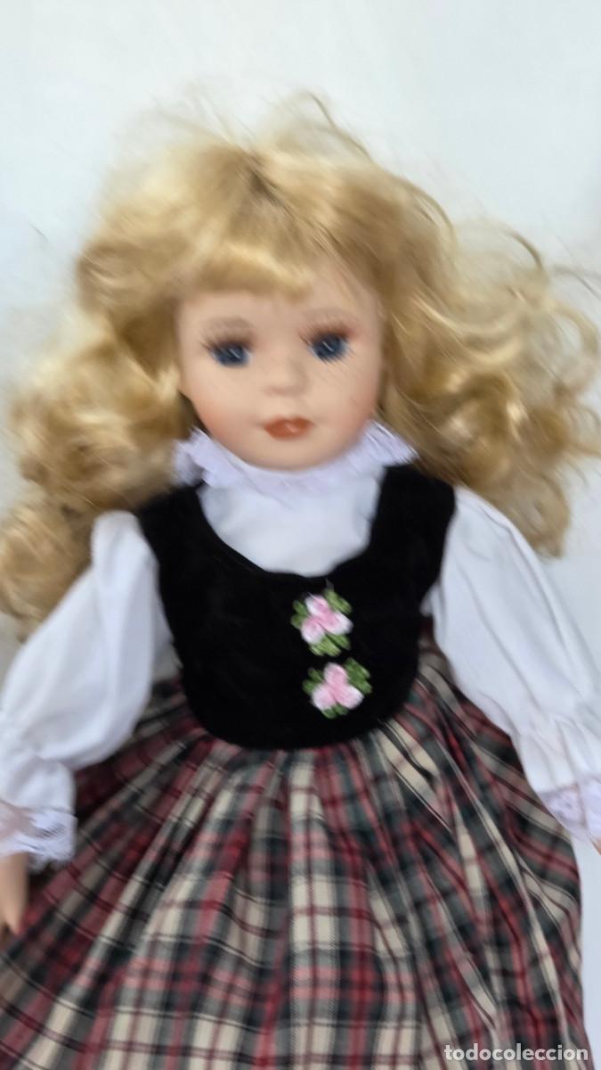 Vintage: mu&ntilde;eca de coleccion de porcelana - Foto 2