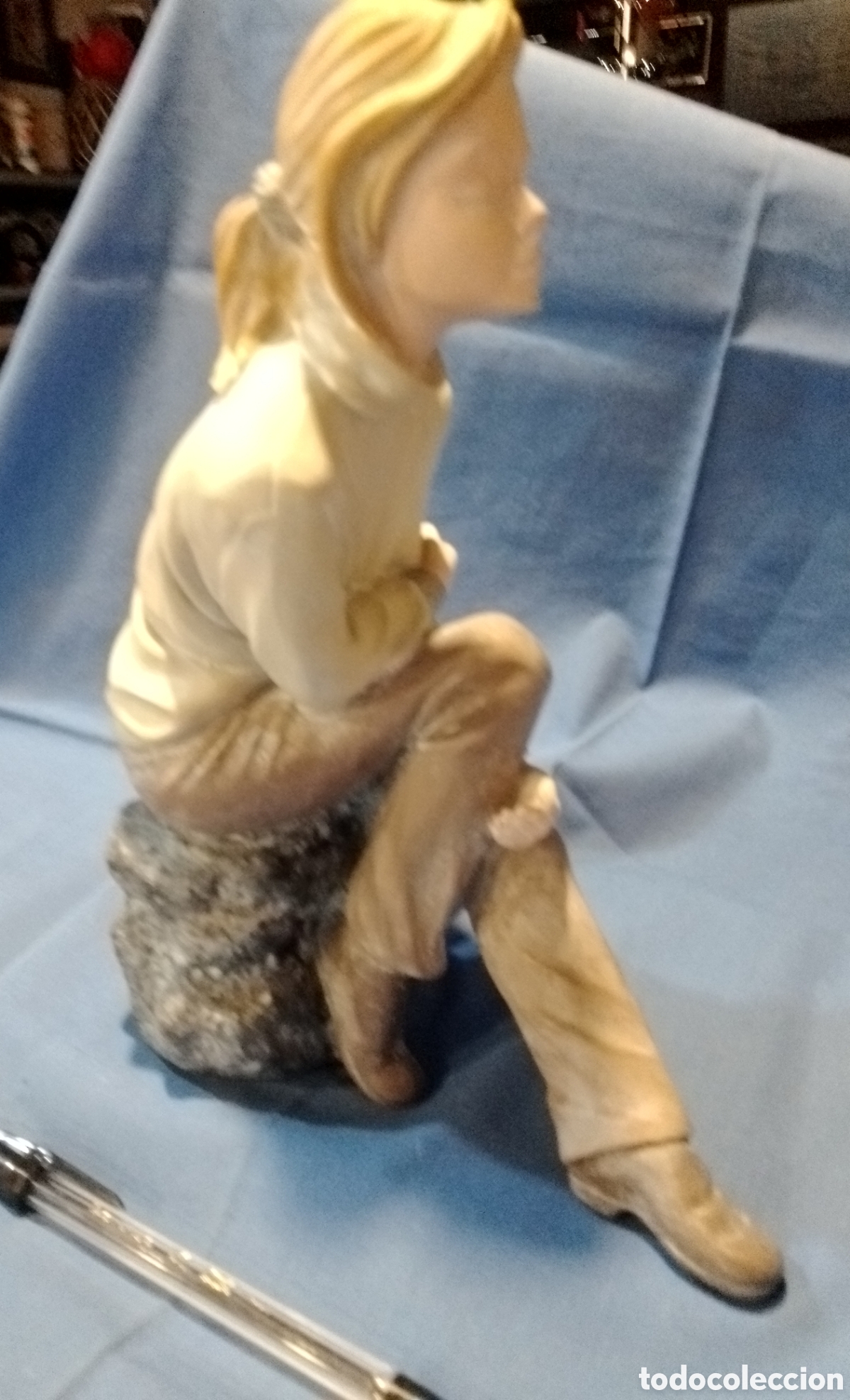 Vintage: Figura chica sentada - Foto 5