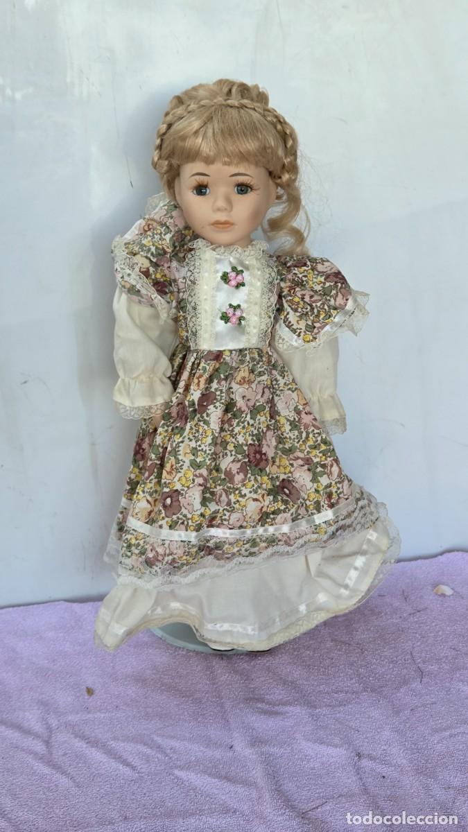 Vintage: mu&ntilde;eca de coleccion de porcelana - Foto 1