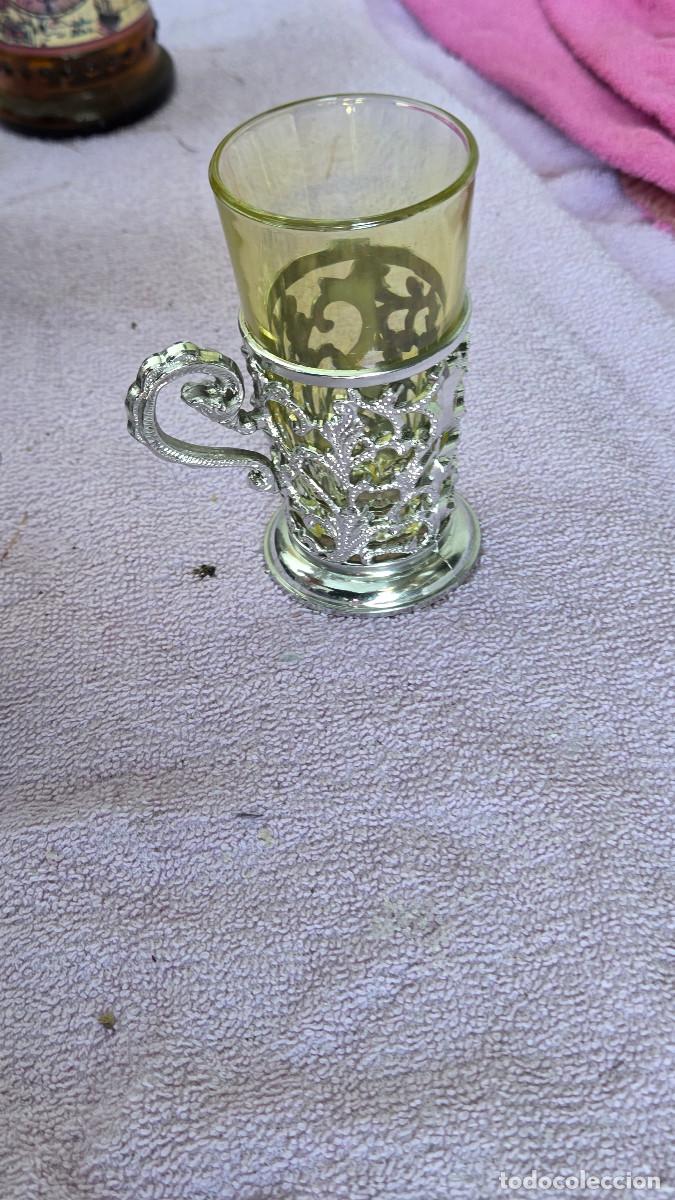 Vintage: taza de cristal amarillo
