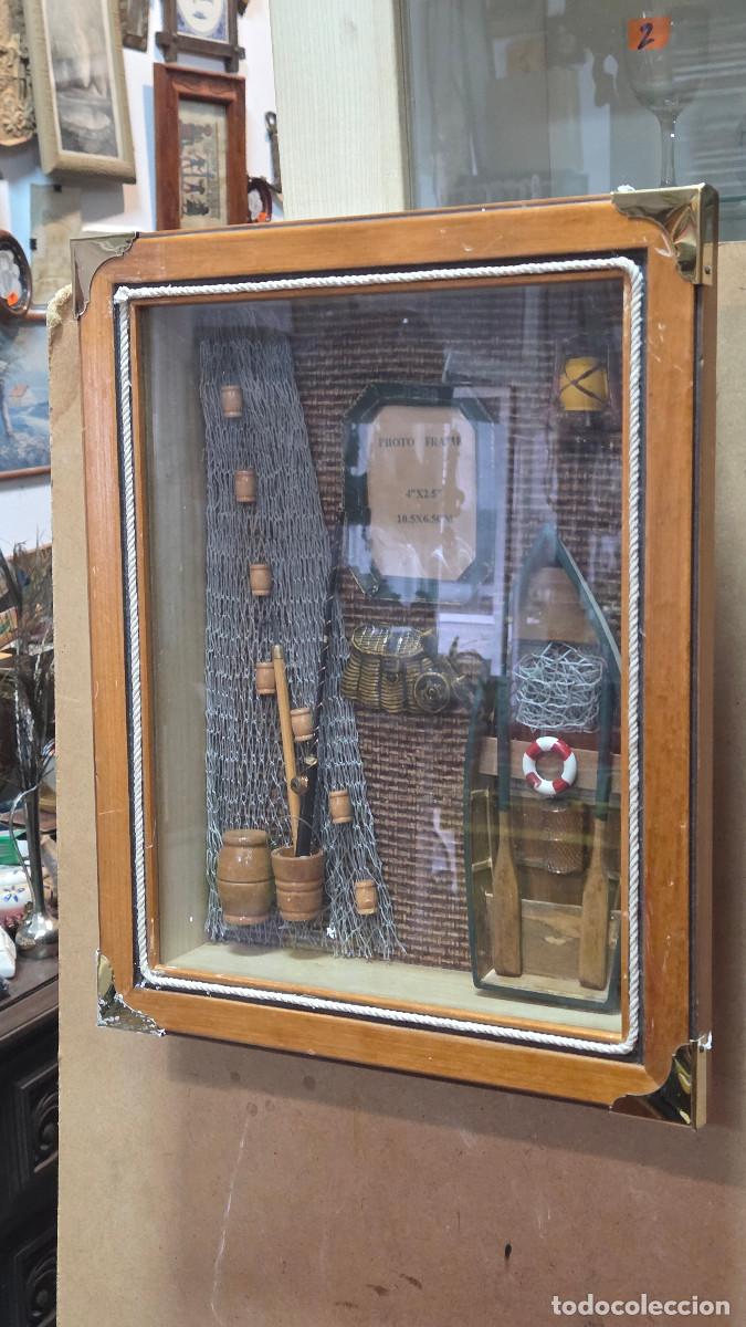 Vintage: cuadro con ascesorios de pesca