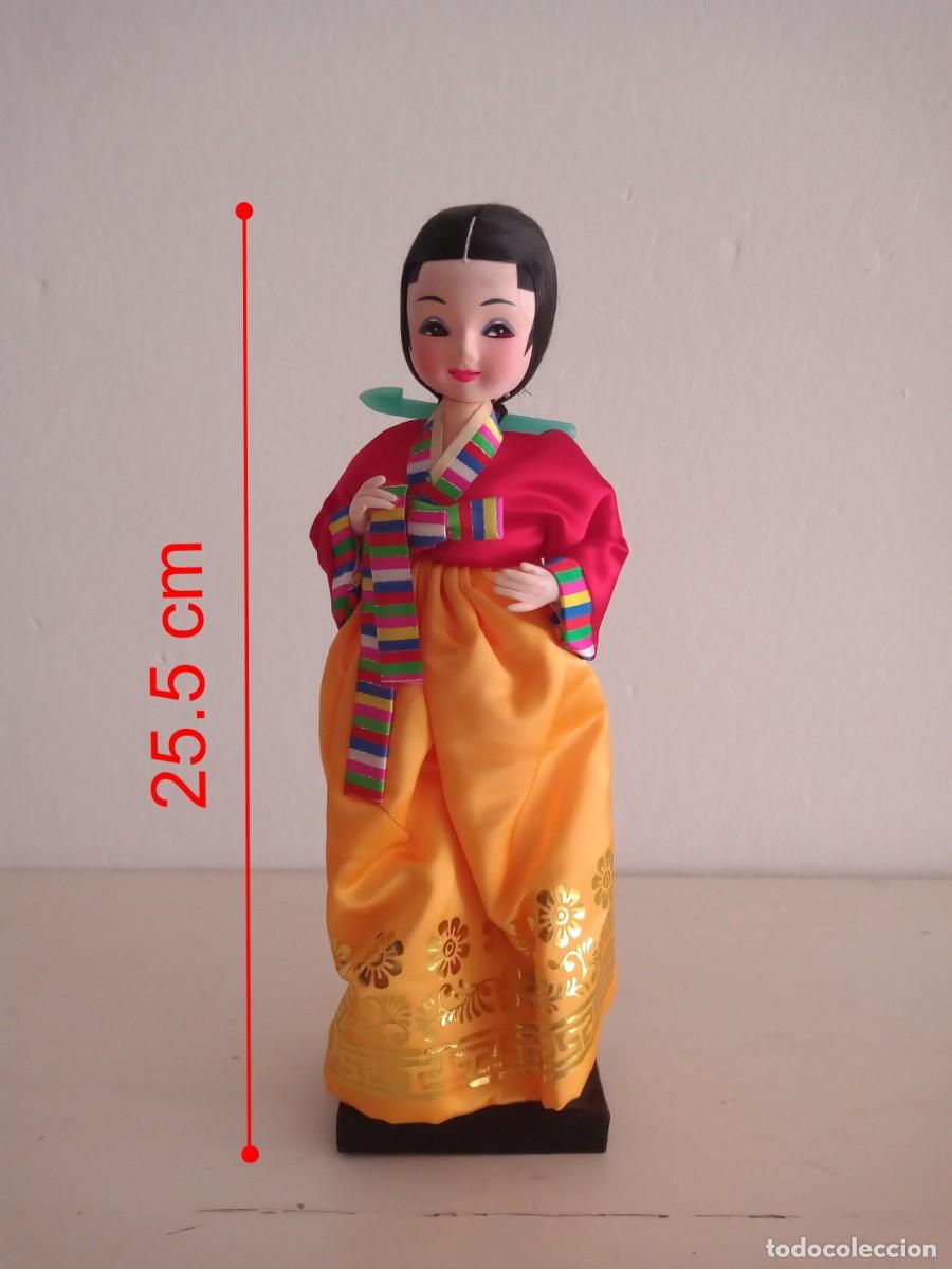 Vintage: MU&Ntilde;ECA TRADICIONAL COREANA HANBOK 25.5 CM - Foto 2
