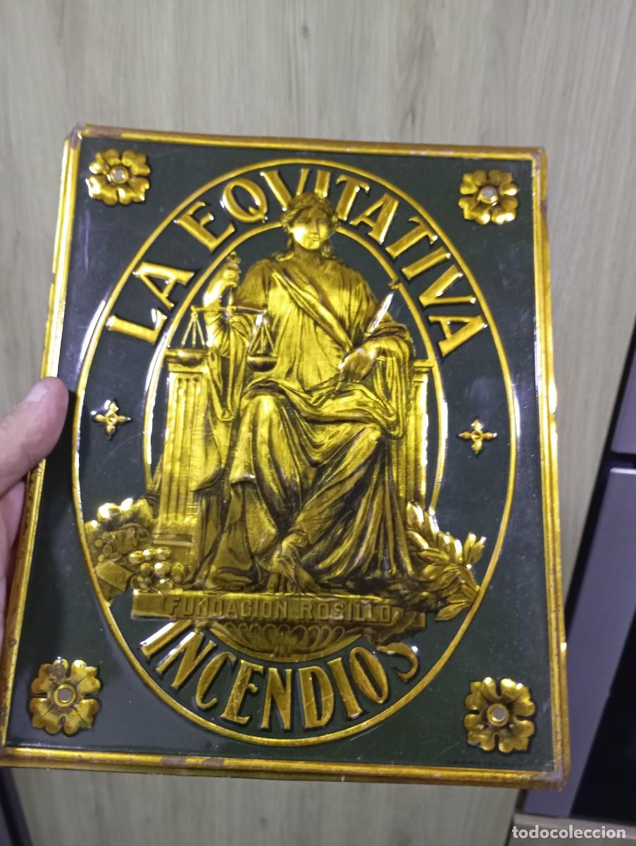 Vintage: Chapa original relieve a&ntilde;os 20 nueva, brillo superior LA EQUITATIVA FUNDACION ROSILLO INCENDIOS 2