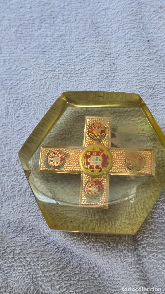Vintage: pisapapel de cruz de metal - Foto 2