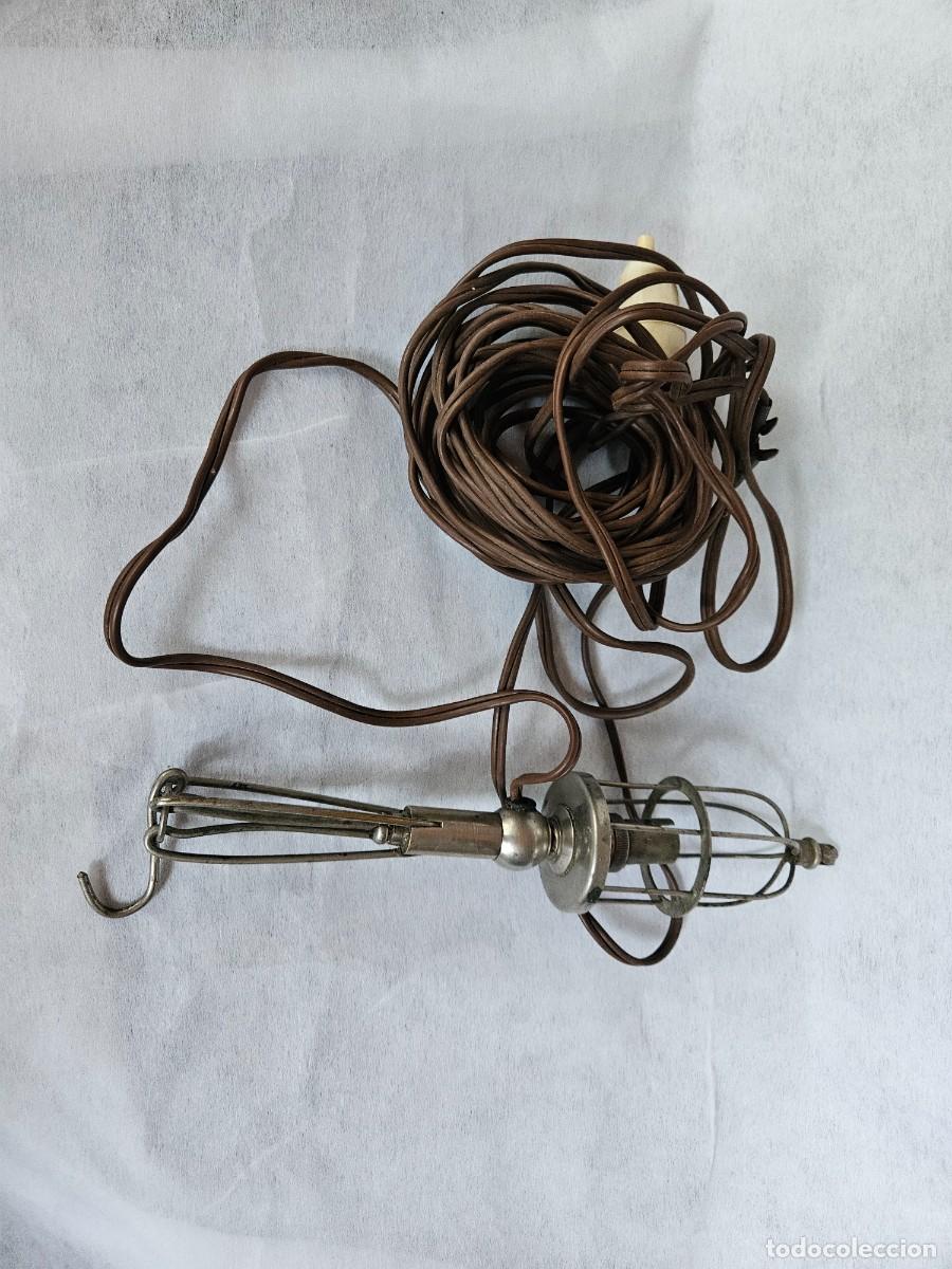 Vintage: VINTAGE LAMPE BALADEUSE AUTOMOBILE OU DE GARAGE