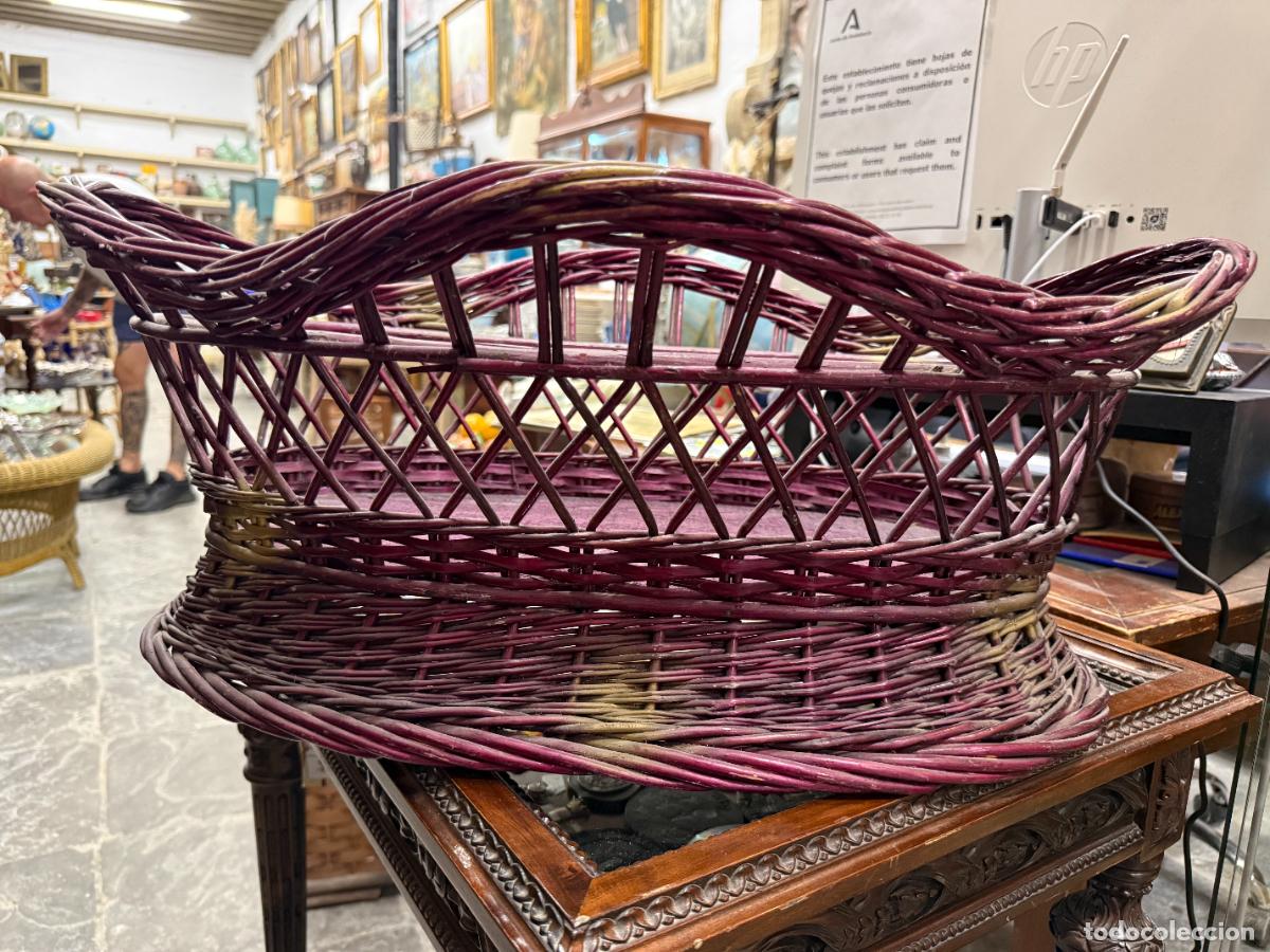 Vintage: ANTIGUA CESTA DE MIMBRE IDEAL COMO CUNA PARA NI&Ntilde;O JESUS - MEDIDA TOTAL 63X42X27 CM
