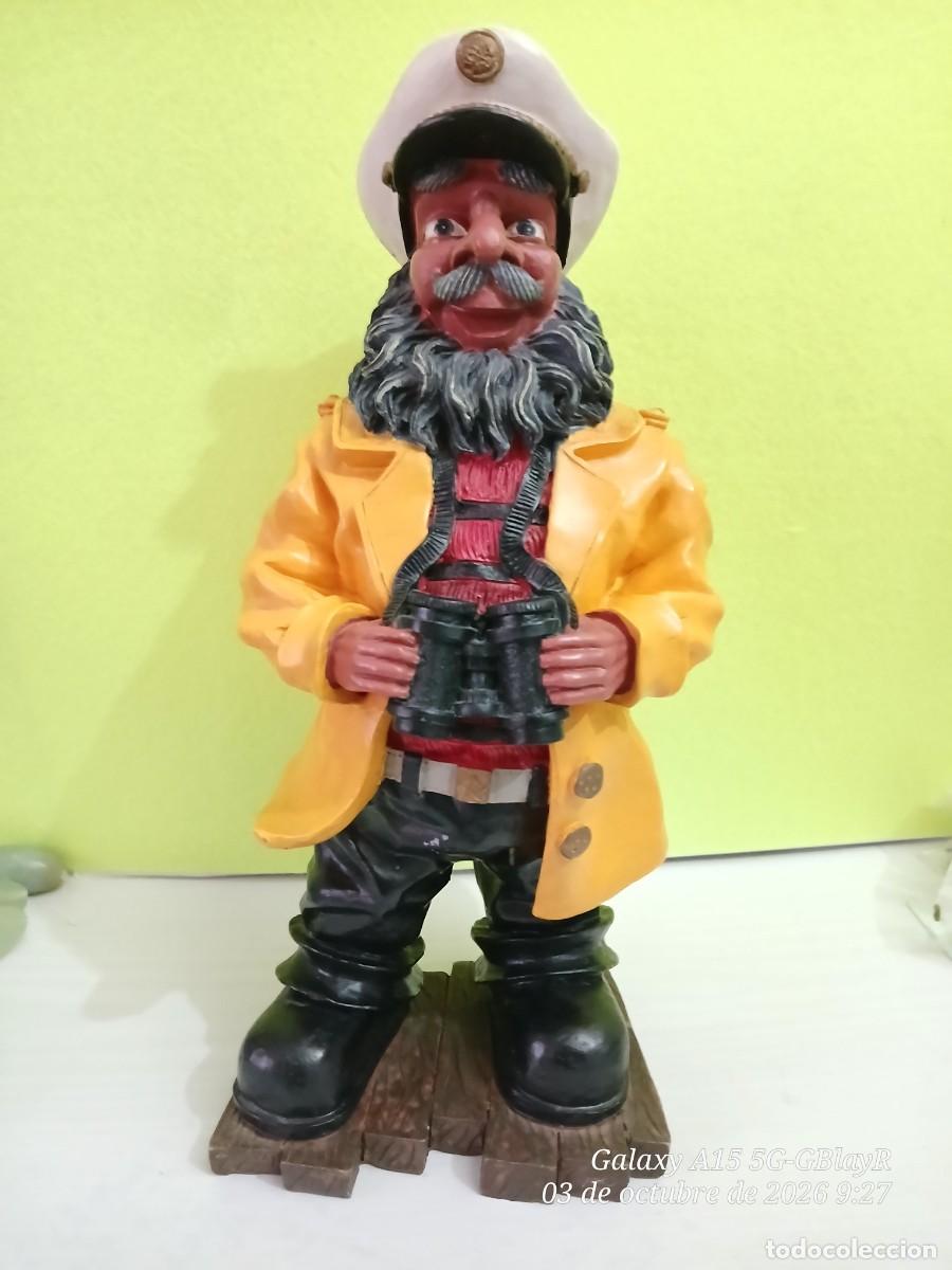 Vintage: Capit&aacute;n de marina mercante. Vintage, 30 cm. alto.