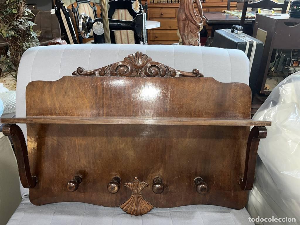 Vintage: PERCHERO CL&Aacute;SIO DE MADERA - Foto 3