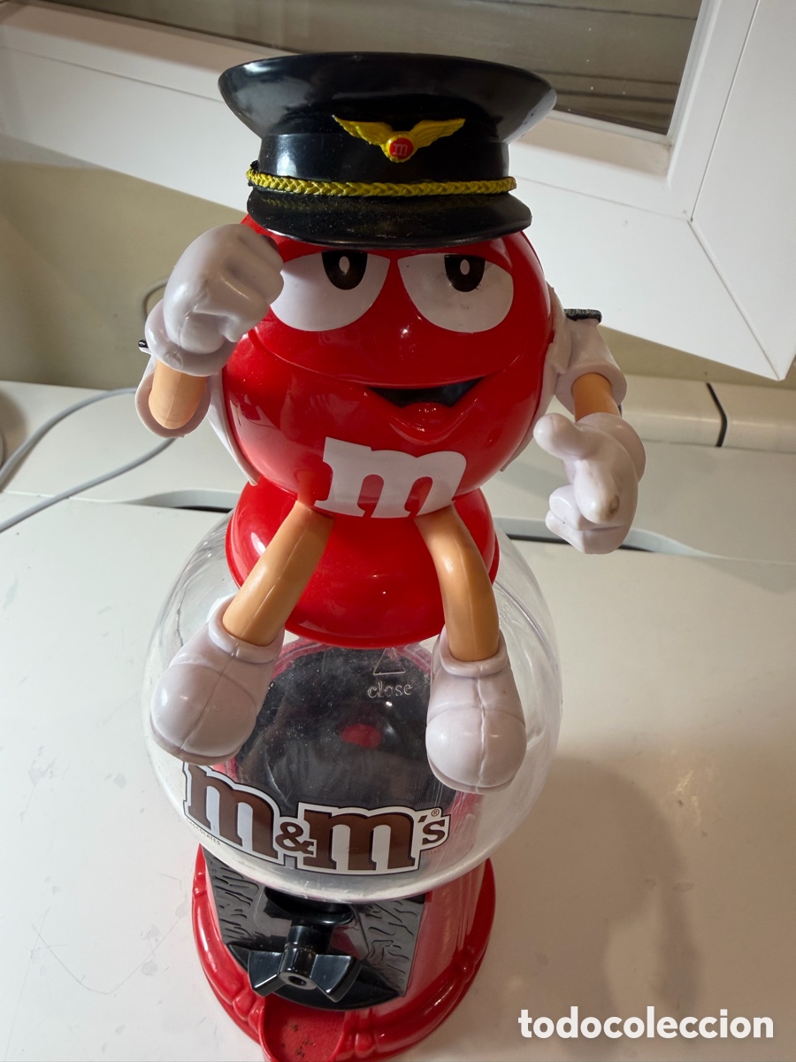 Vintage: Vintage. Dispensador M&M's rojo piloto, pieza &uacute;nica