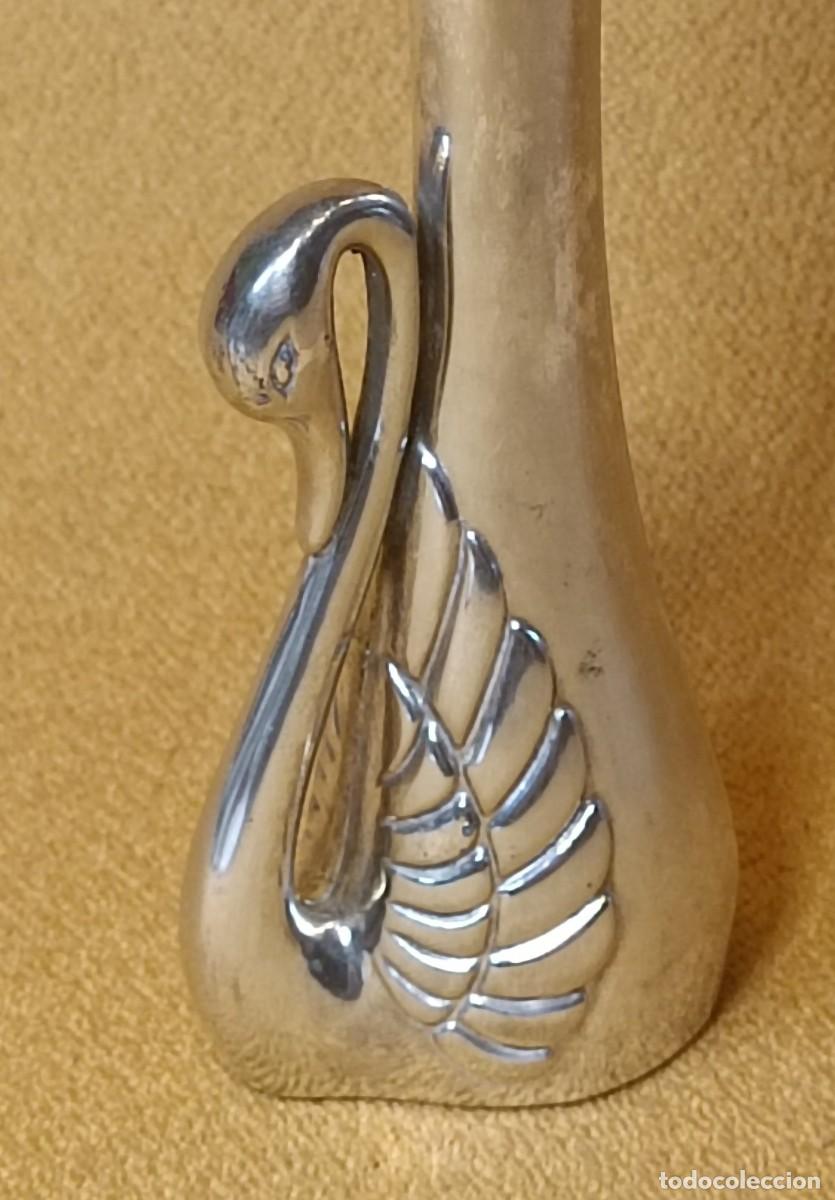 Vintage: PEQUE&Ntilde;O JARRON PEBETERO CON FORMA DE CISNE. ALPACA