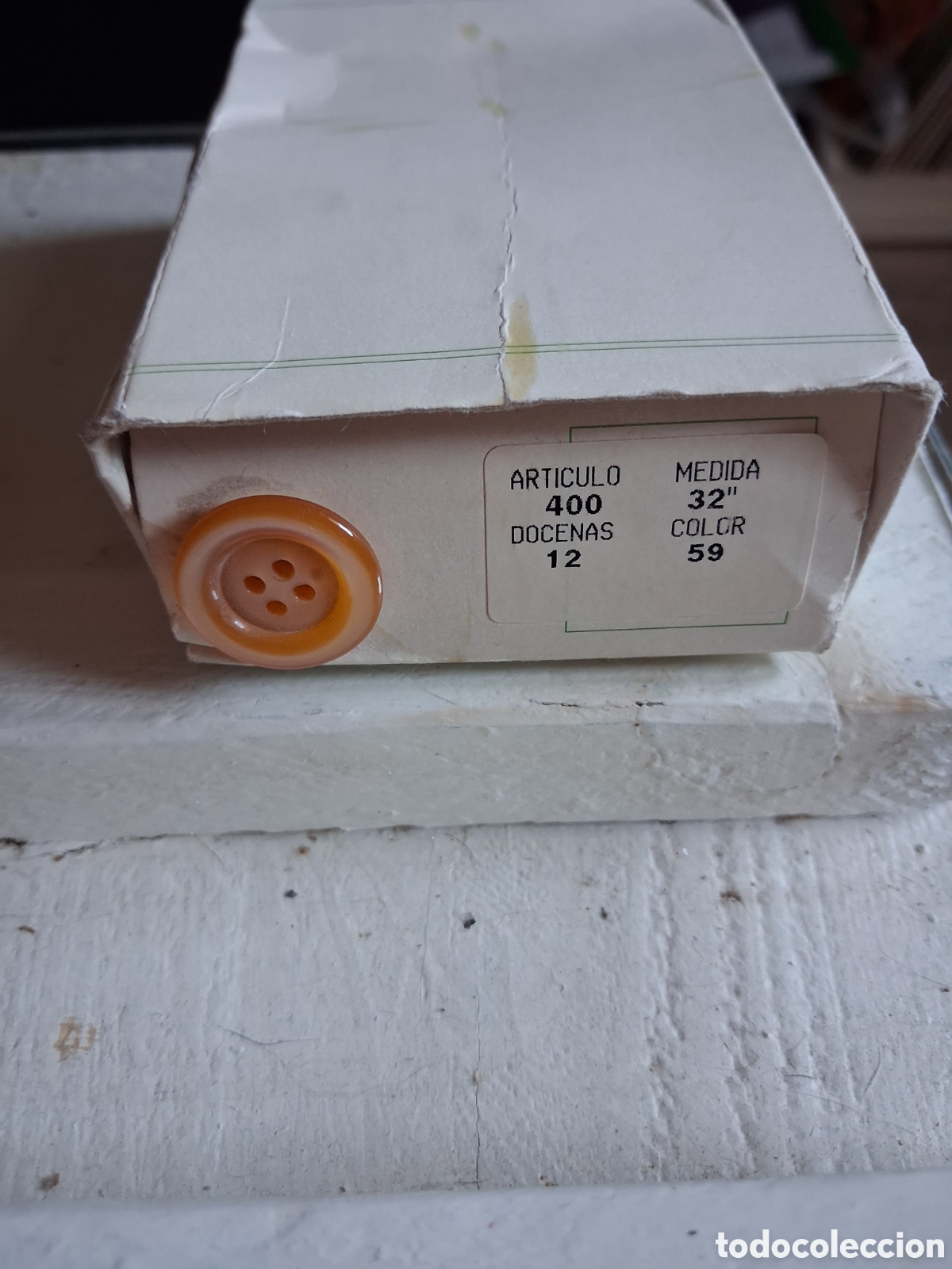 Vintage: Caja de 48 botones ambar - Foto 1