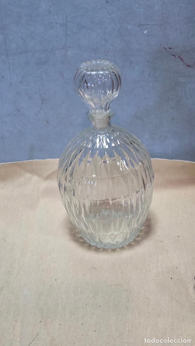 Vintage: botella de cristal para licor - Foto 1