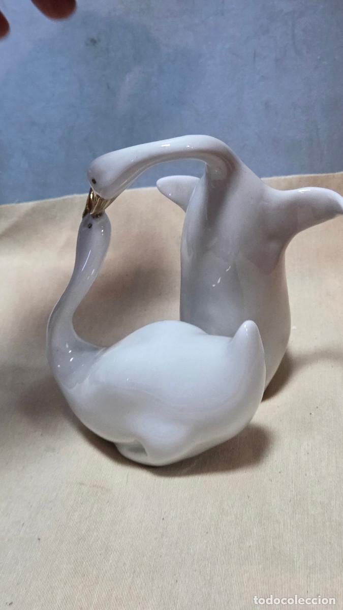 Vintage: parejas de cisnes porcelana - Foto 4