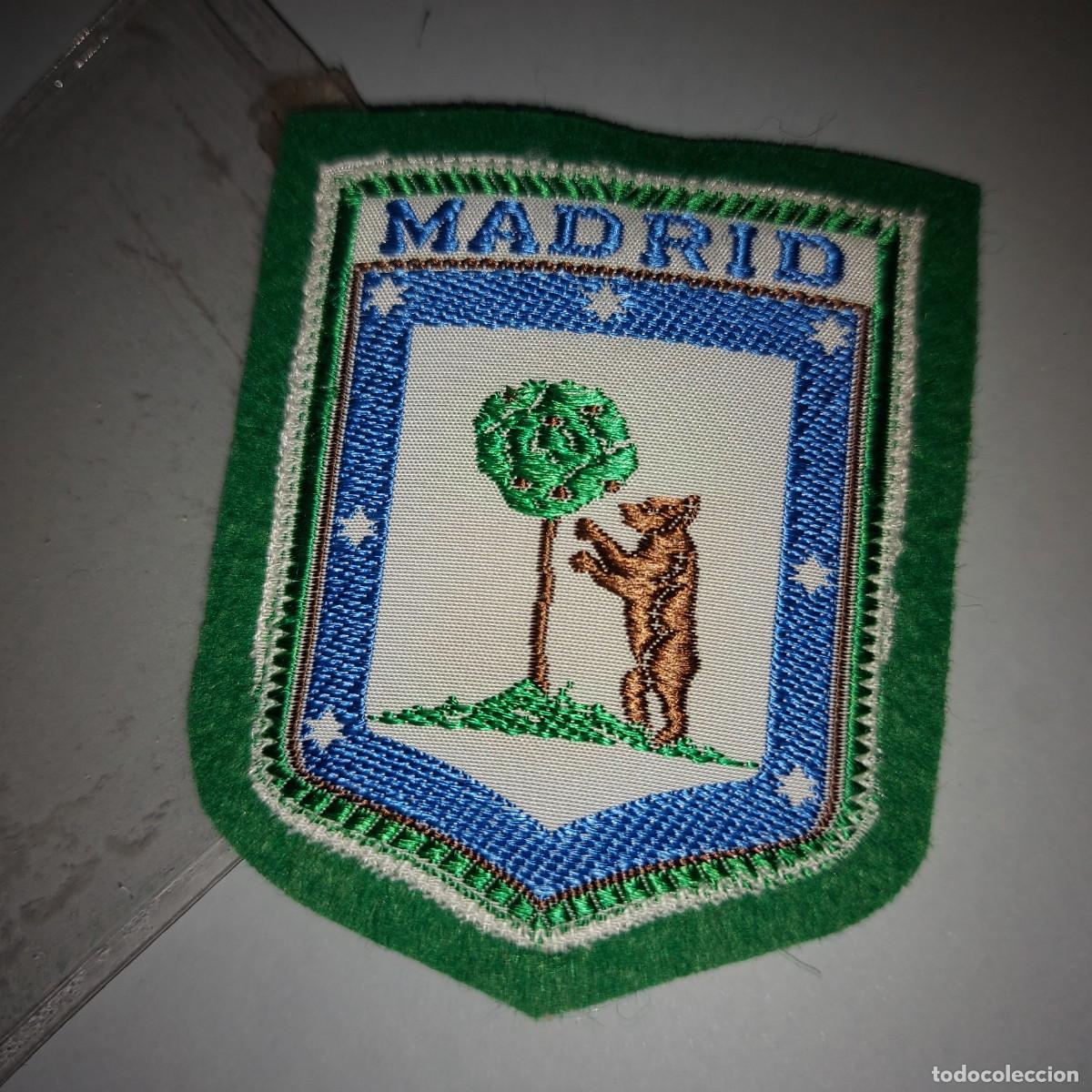 Vintage: ANTIGUO PARCHE BORDADO DE TELA, MADRID