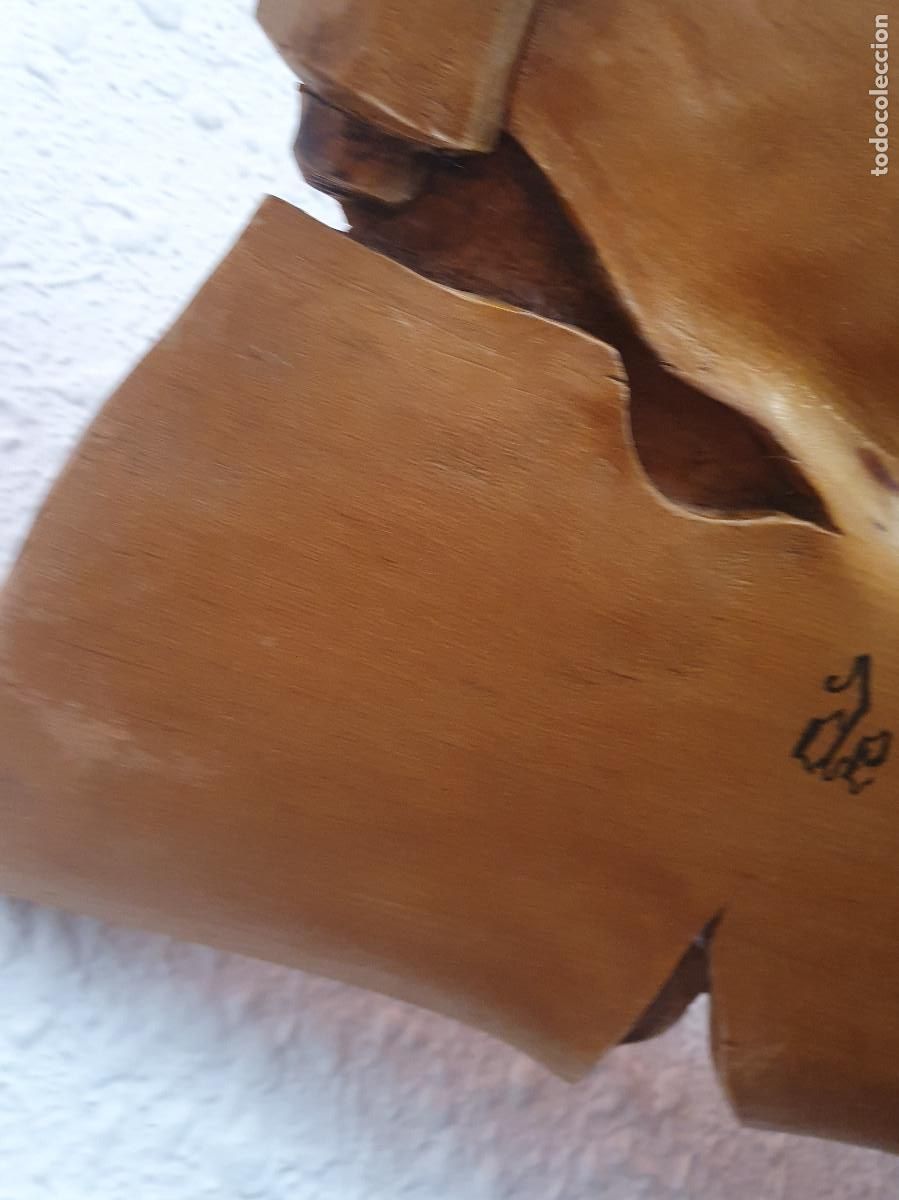 Vintage: Cuadro religioso en madera tallada. - Foto 4