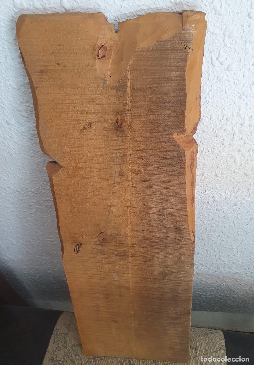 Vintage: Cuadro religioso en madera tallada. - Foto 5