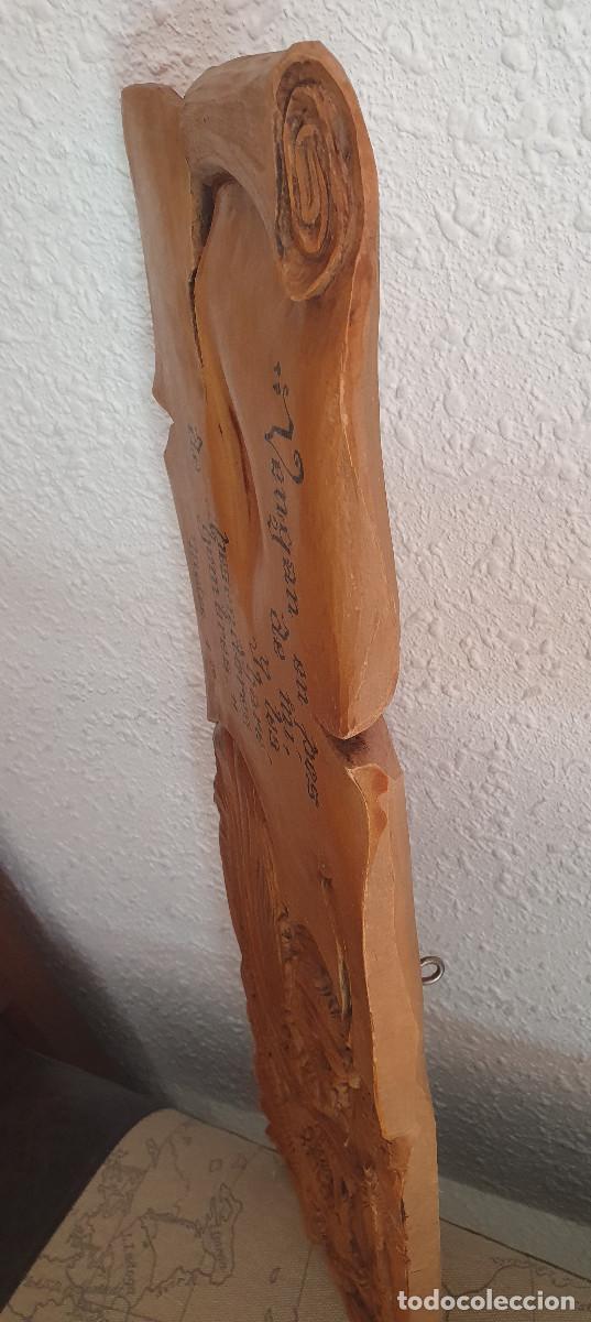 Vintage: Cuadro religioso en madera tallada. - Foto 6