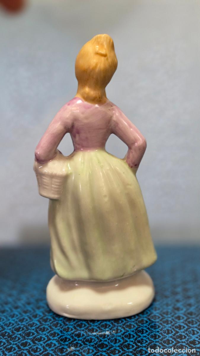 Vintage: figuras de mujer de porcelana biscuit - Foto 5