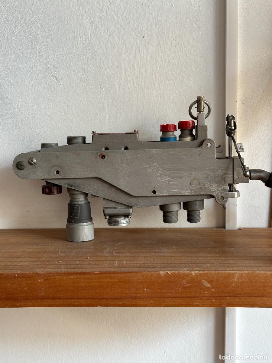 Vintage: Mando Mec&aacute;nico-Electromec&aacute;nico Aeron&aacute;utico con Palanca, Conectores y Mandos Rojos