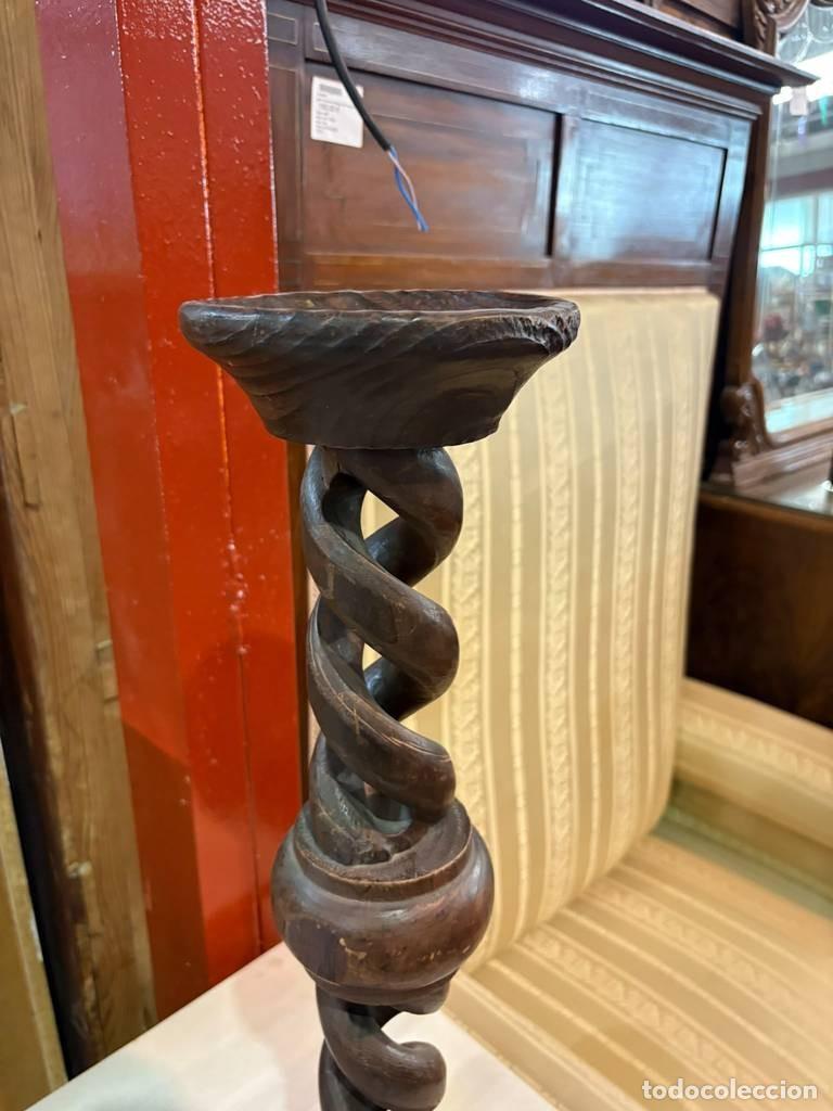 Vintage: CANDELABRO DE MADERA - Foto 2